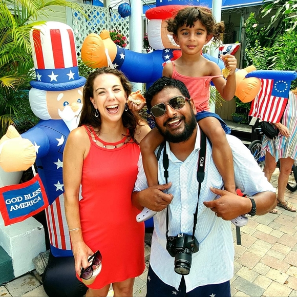 Meet your Posher, Megan - Picture 2 of 3